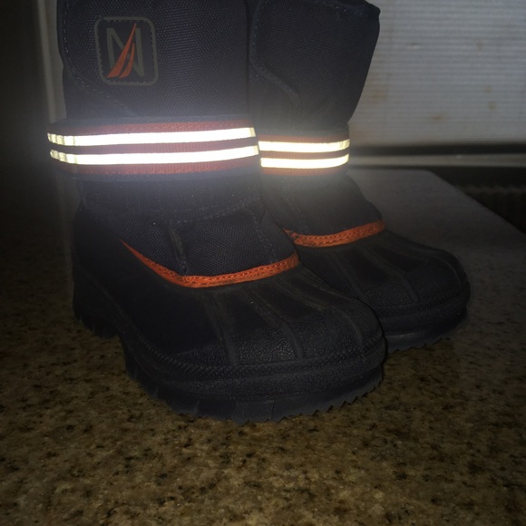 Nautica Snow Boots Boys Size 10 - Picture 14 of 15